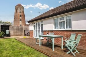 Private enclosed garden